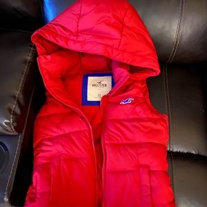 Hollister vest